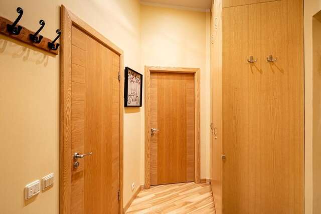 Апартаменты Kalnina Quiet Apartment in City Center Рига-52